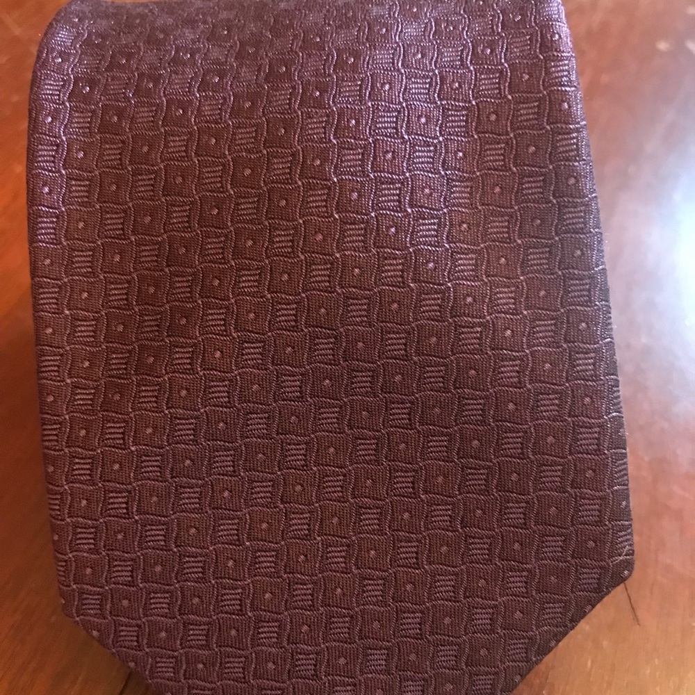 Kenneth Cole Awearness Purple 100% Silk Tie